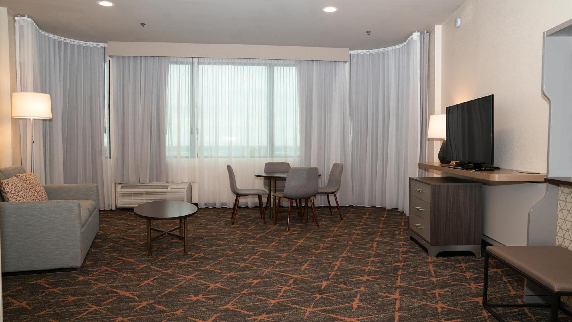 Holiday Inn New Orleans West Bank Tower By Ihg Гретна Екстериор снимка
